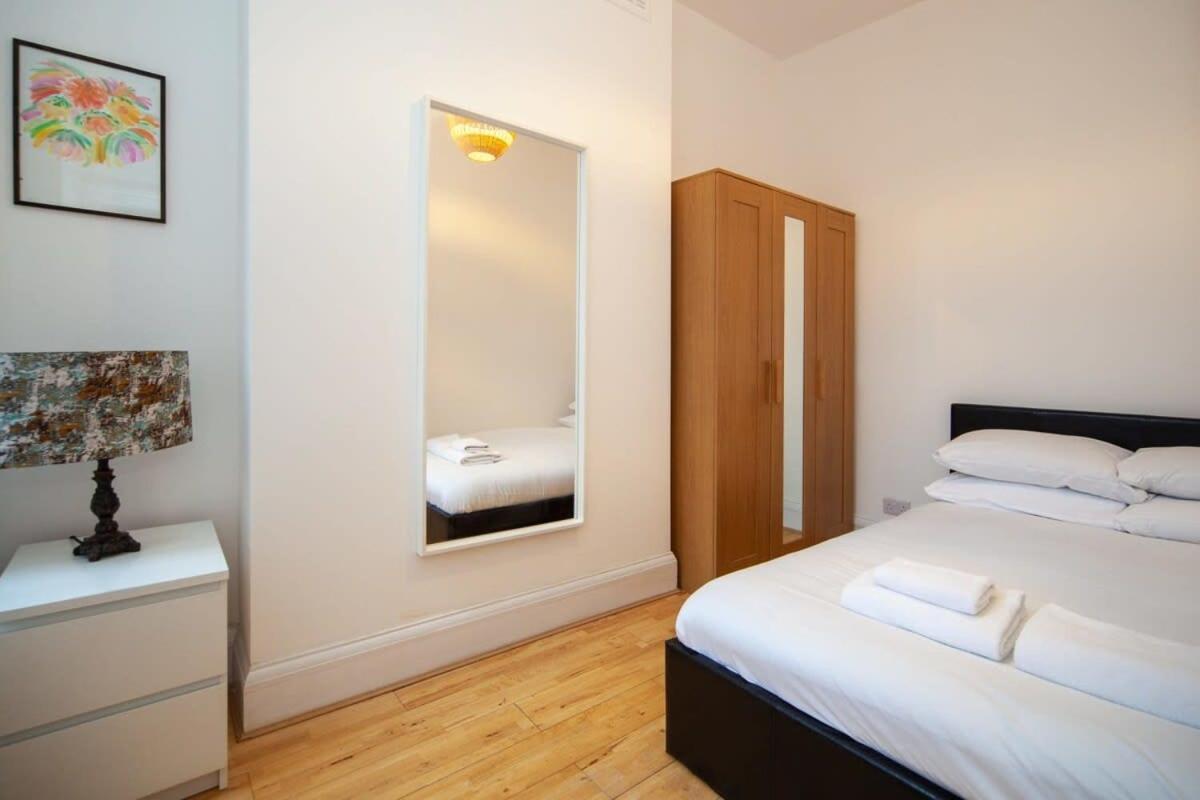 Lovely 2 Bedroom Apartment In Tooting London Exterior foto