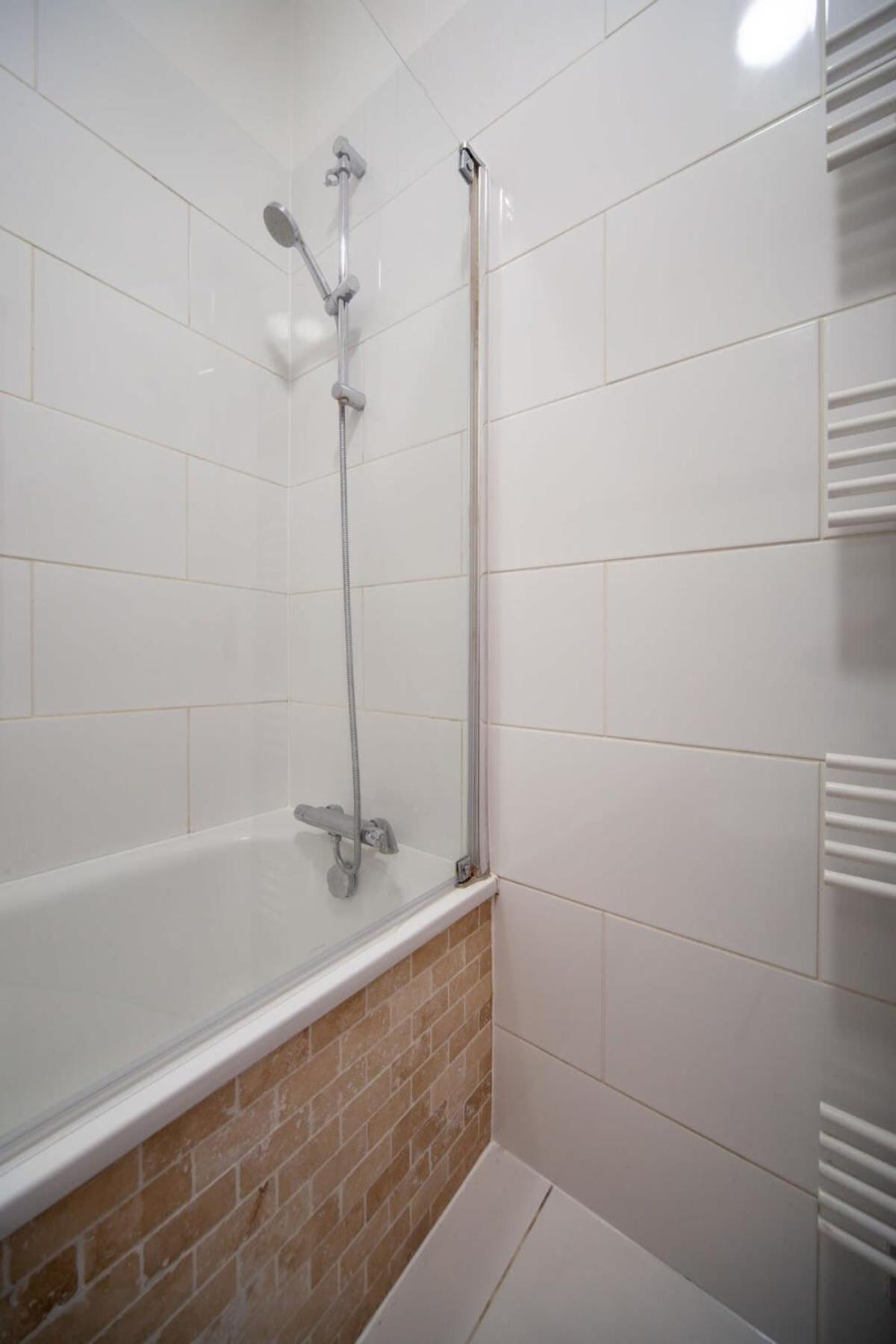 Lovely 2 Bedroom Apartment In Tooting London Exterior foto